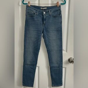 Levi's Women's 711 Skinny Jeans Size 28